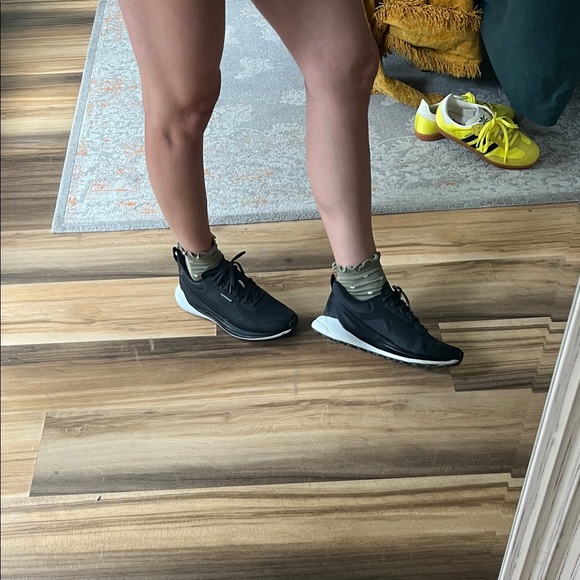 Lululemon Women's Blissfeel Trail Running Sneaker Black Vapor Size 8.5 EUC - Picture 4 of 14